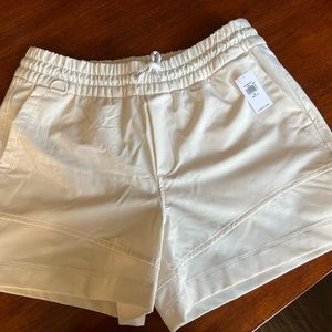 High-rise 4.5 inseam shorts